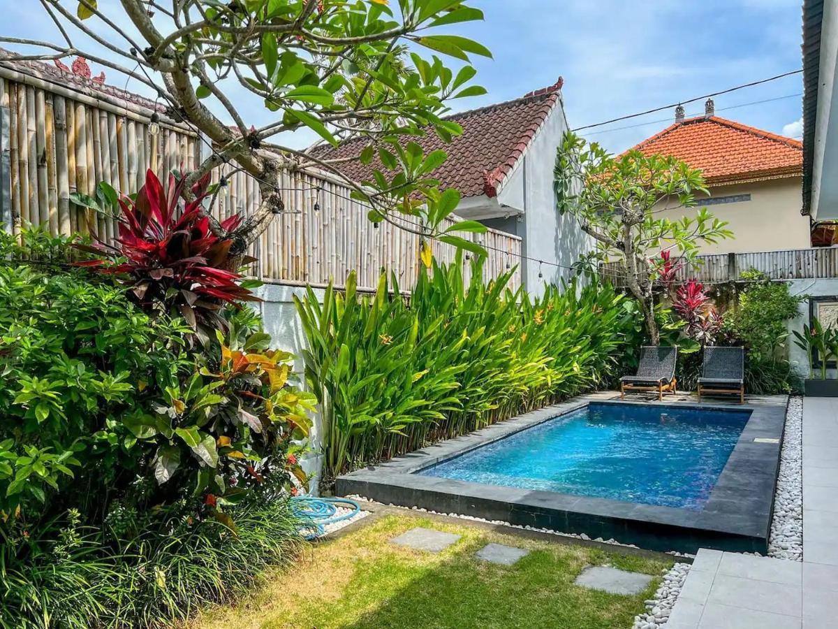 Island Boy Guest House Canggu Extérieur photo